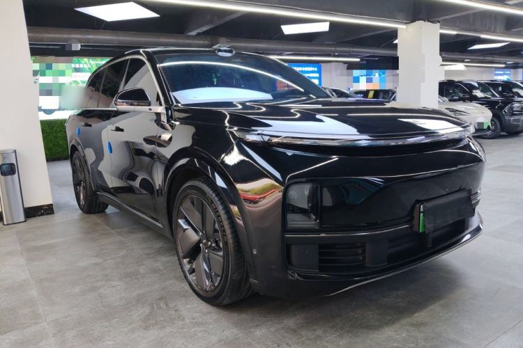 Used Li Auto L8 2025 Max Smart Refresh Edition Front Right 45 Deg