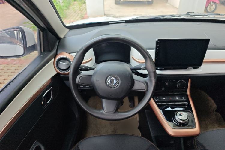 Used Dongfeng NAMMI BOX 2022 Chasing Wind Edition 331 km Standard Model
