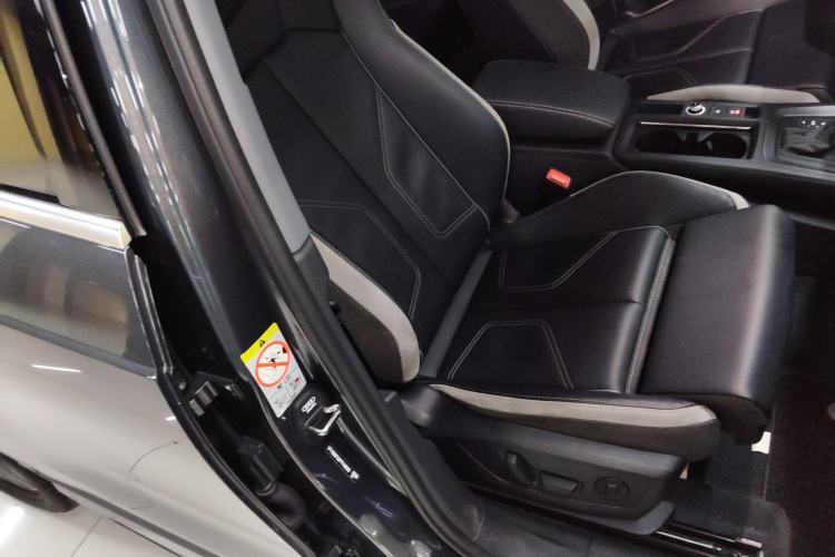 Used Audi Q3 2024 40 TFSI Fashion Dynamic Model Right Front Seat