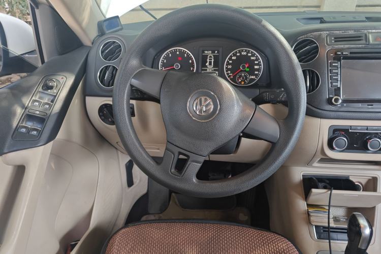 Used Volkswagen Tiguan L 2013 1.8TSI Automatic Two-Wheel Drive Trend Edition
