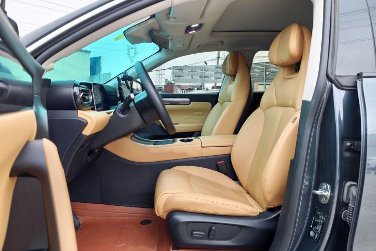 Used Leapmotor C11 2024 Range-Extended 300 Luxury Edition