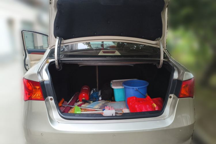 Used Roewe 350 2012 1.5L Manual Smart Value Edition Trunk