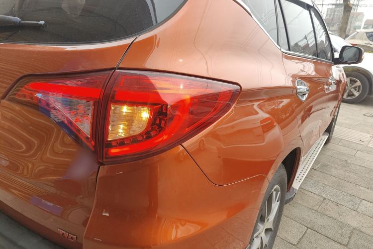 Used BYD Song 2018 1.5TID Automatic Smart Connect Prestige Model