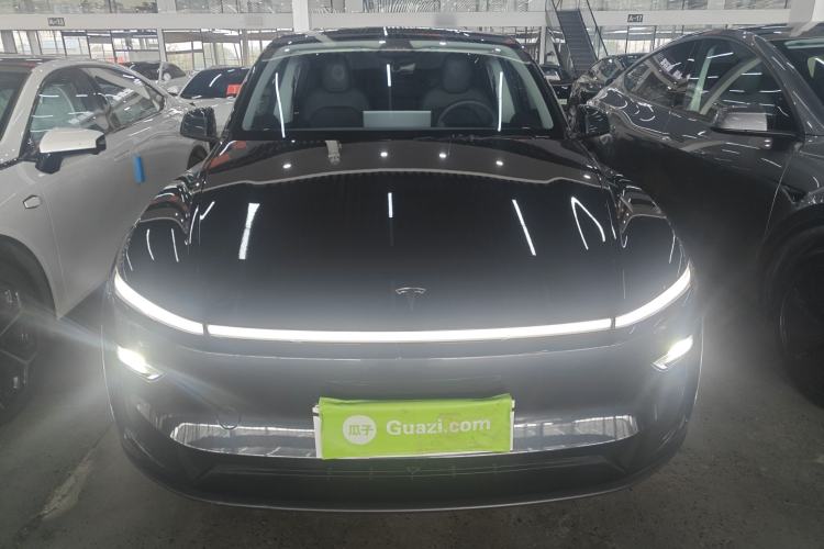 Used Tesla Model Y 2025 Rear-Wheel Drive First Edition Front