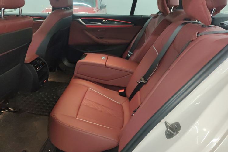 Used BMW 5 Series 2022 Second Facelift 525Li M Sport Package