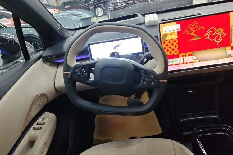 Used Lynk & Co Z20 2025 530 km Range Rear-Wheel Drive Max Steering Wheel