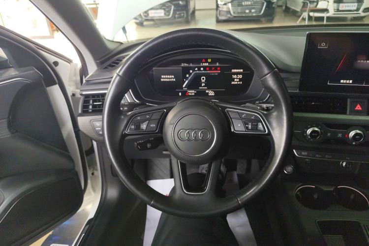 Used Audi A4L 2022 40 TFSI Stylish and Elegant Edition Steering Wheel