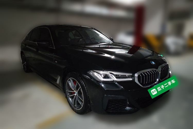 Used BMW 5 Series 2021 525Li M Sport Package Front Right 45 Deg