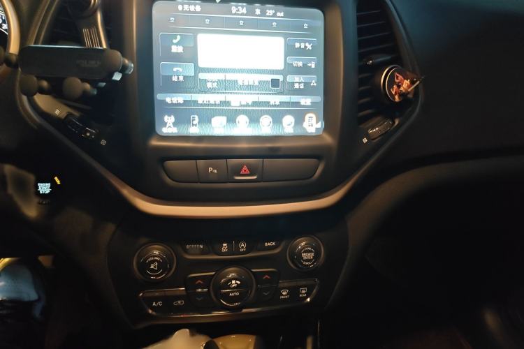 Used Jeep Cherokee 2017 2.4L Leading Smart Edition