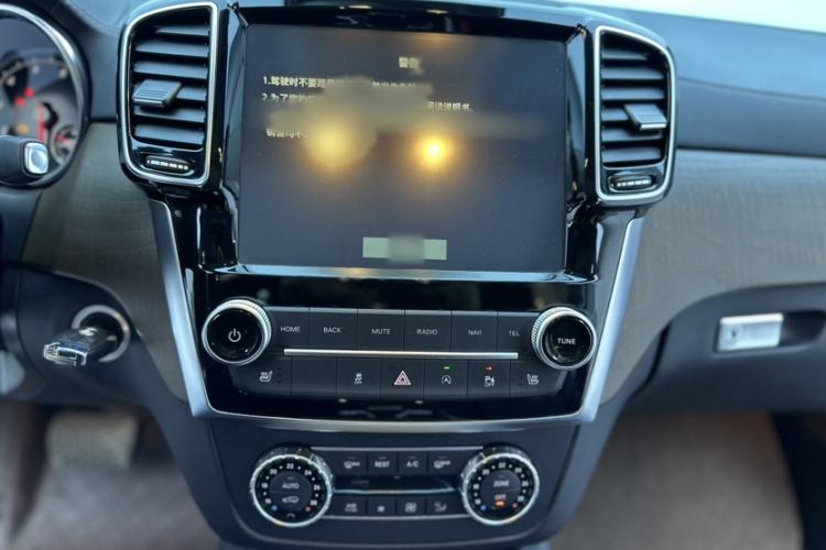 Used BAIC Off-Road BJ90 2021 3.0T Zhenrong Edition Audio And AC Panel