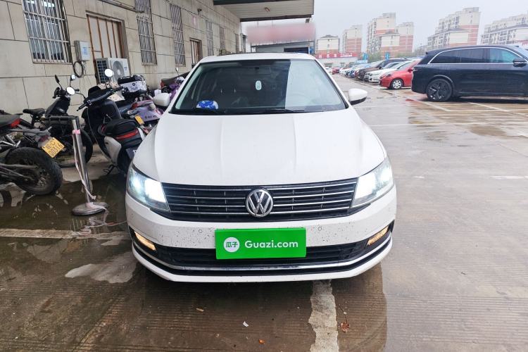 Used Volkswagen Lavida 2017 1.6L Manual Comfort Edition Front