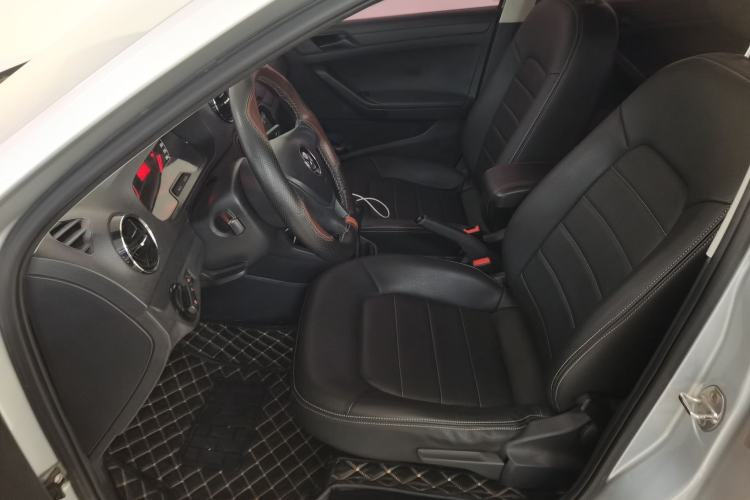 Used Volkswagen Jetta 2017 1.4L Manual Fashion Edition Left Front Seat