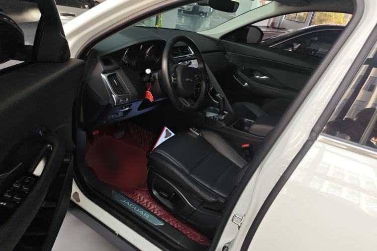 Used Jaguar E-PACE 2018 P200 S China VI Left Front Seat