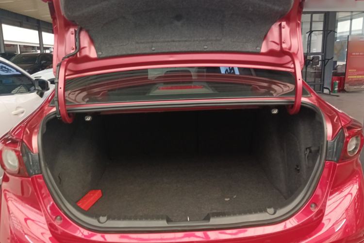 Used Mazda Mazda 3 Axela 2017 Sedan 1.5L Automatic Luxury Model Emission Standard China V
