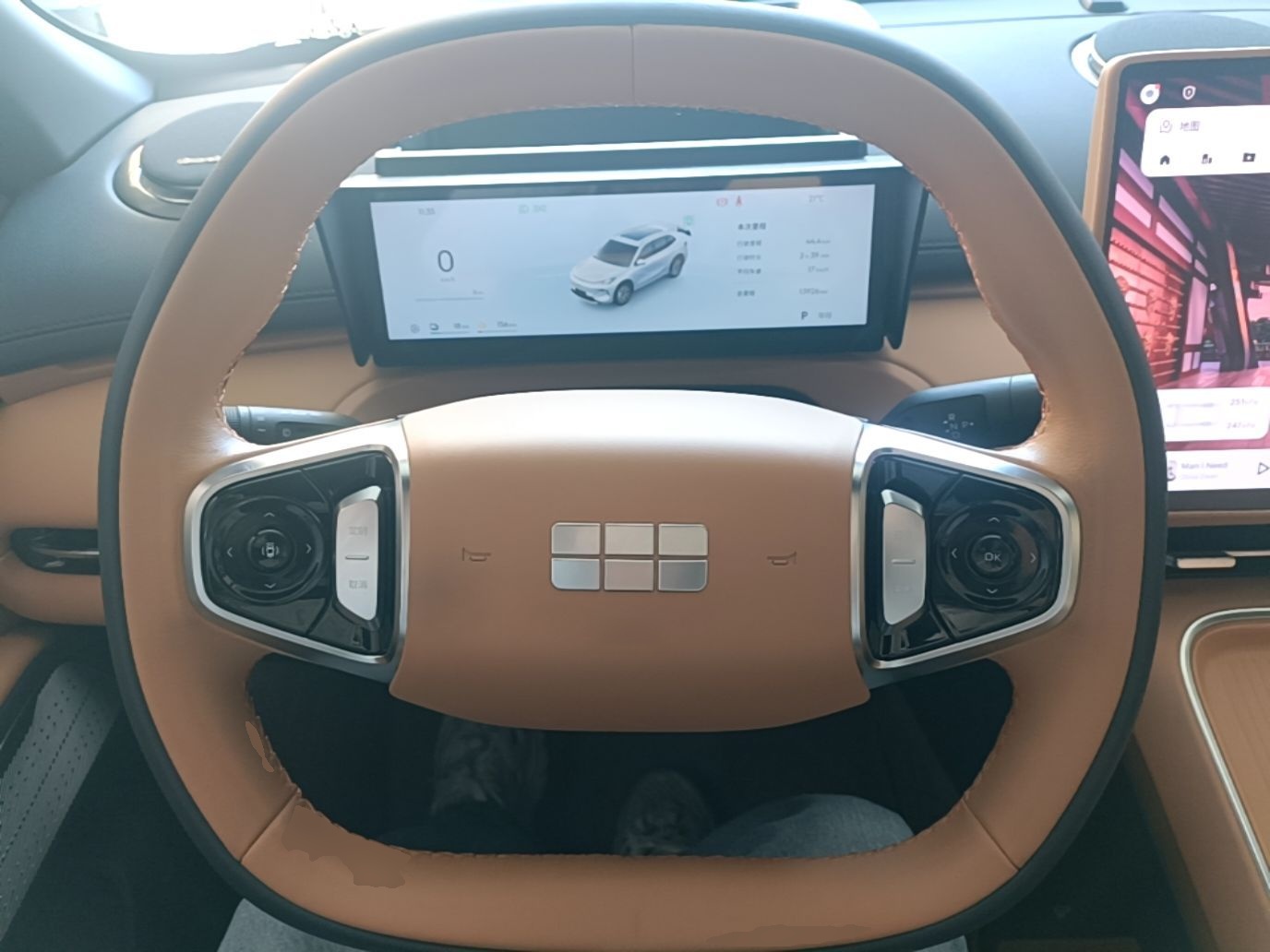 Geely Galaxy Xingjian 7 EM-i 2025 120km Exploration+ Version — снимка 13