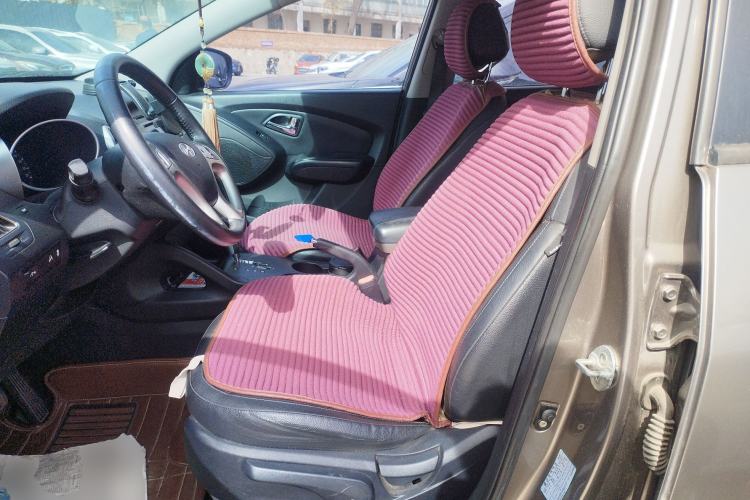 Used Hyundai ix35 2013 2.0L Automatic Two-Wheel Drive Smart GLS China IV Standard
