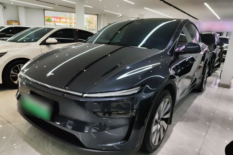 Used Tesla Model Y 2025 Long-Range All-Wheel-Drive Version