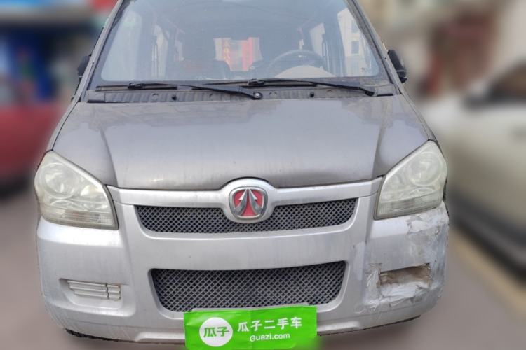 Used BAIC Weiwang 306 2011 1.3L base model 7 seats Front