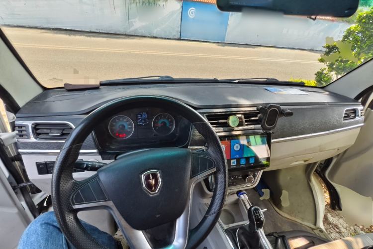 Used Jinbei New Hiace S 2021 1.5L Wealth Central Air-Conditioned Bus China VI Standard Model SWC15M Center Console