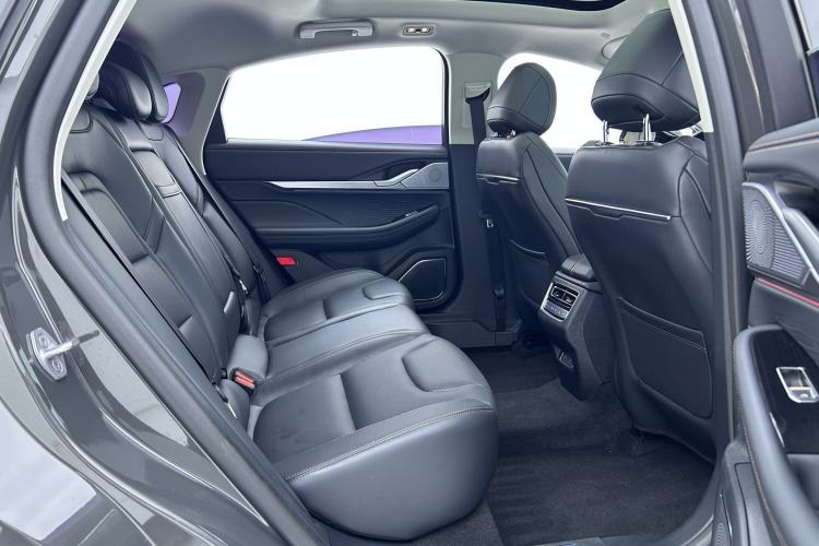 Used Lincoln Z 2022 iXiang Luxury Edition Interior 4