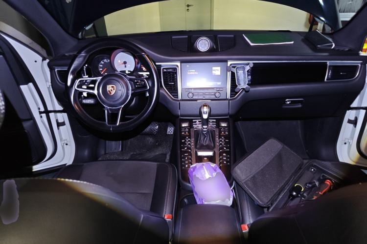 Used Porsche Macan 2017 Macan S 3.0T Center Console