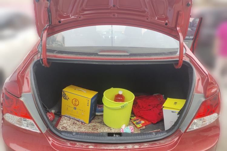 Used Hyundai Verna (older generation) 2010 Sedan 1.4L Automatic Fashionable GT Model Trunk