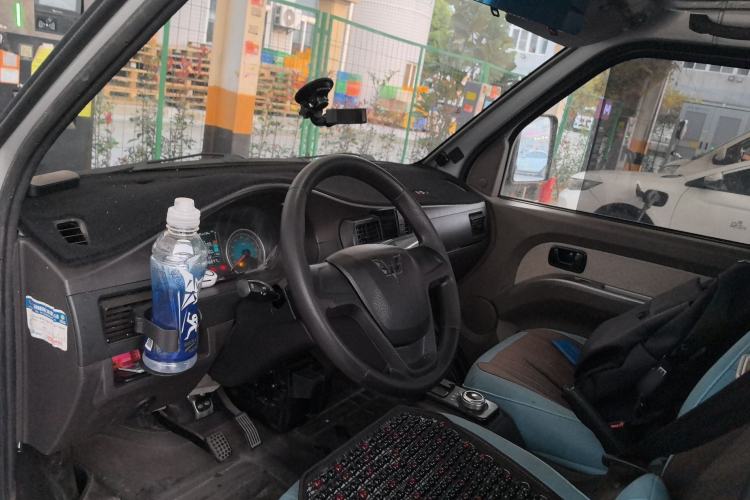 Used Wuling Electric Truck 2021 Cargo Truck Lifan 41.6kWh Inovance 2nd-Generation Electric Control System
