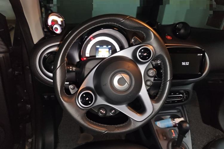 Used smart fortwo 2017 0.9T 66 kW Grey Gravity Special Edition China V Emission Standard