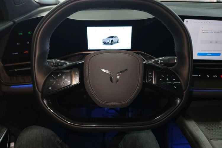 Used Hongqi Tiangong 08 2025 680 Ultra Four-Wheel-Drive Version Steering Wheel