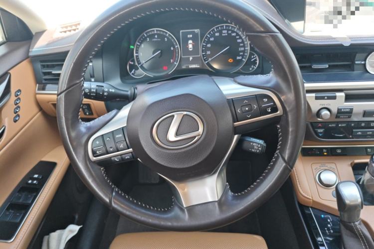 Used Lexus ES 2015 250 Elegant Edition
