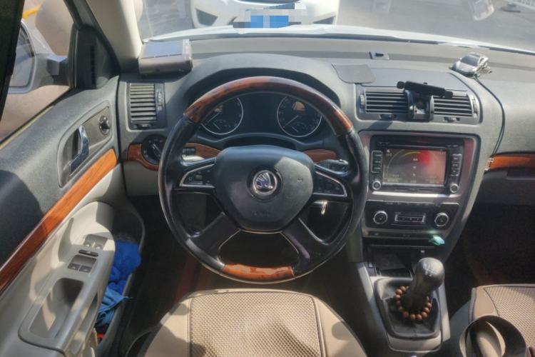 Used Skoda Octavia 2012 1.6L Manual Yijun Edition
