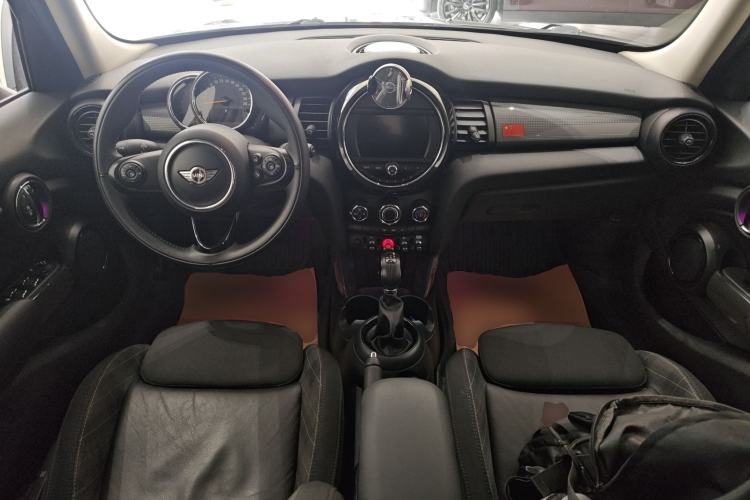 Used MINI MINI 2016 1.5T COOPER Five-Door Edition