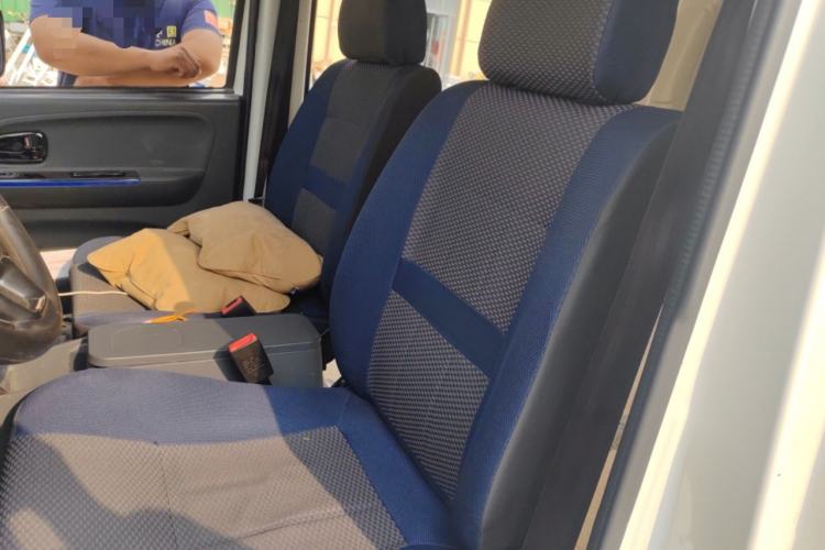 Used Dongfeng Yufeng EM27 2024 EM27L Eves Power 41.86 kWh Interior 4