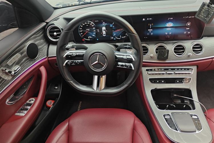 Used Mercedes-Benz E-Class 2022 E 300 L Sporty and Stylish Model Steering Wheel