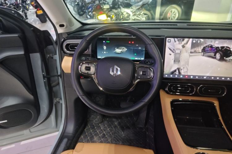 Used Leapmotor C11 2024 All-Electric 580 Luxury Edition Steering Wheel