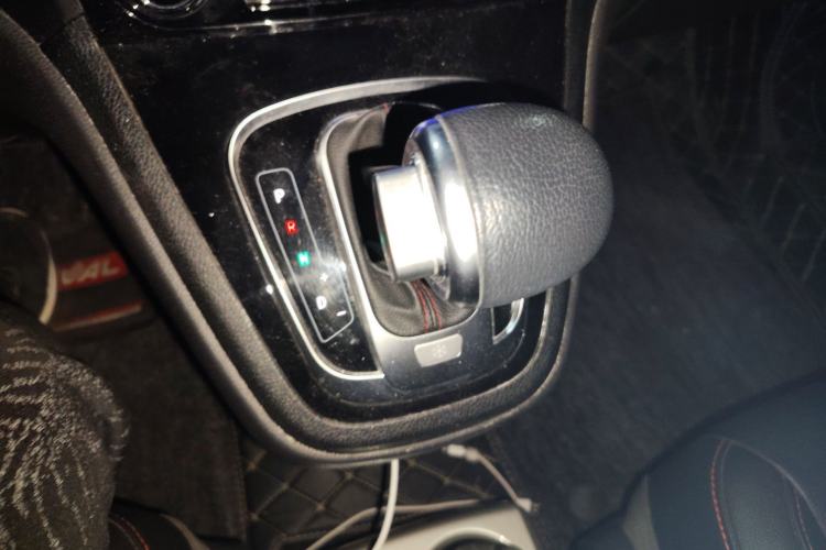 Used Haval H6 2016 Upgraded Model 1.5T Automatic Two-Wheel Drive Elite Version