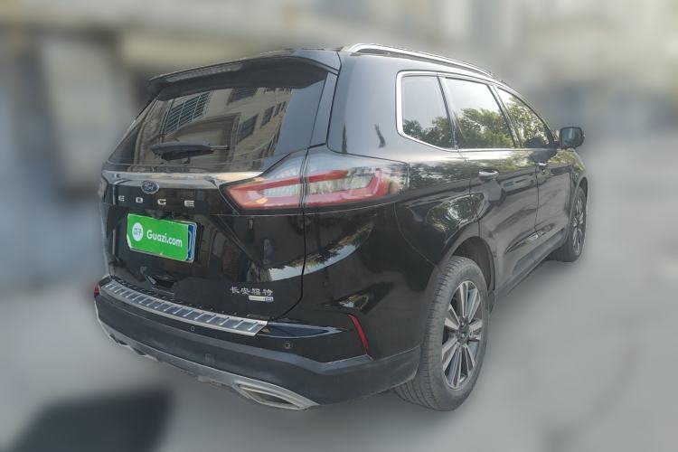 Used Ford Edge 2022 PLUS EcoBoost 245 Four-Wheel Drive Platinum Edition 7-Seater
