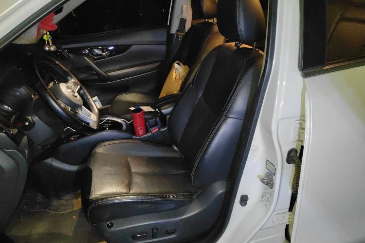 Used Nissan X-Trail 2020 2.0L XL Premium CVT 2WD SmartConnect Luxury Edition Left Front Seat