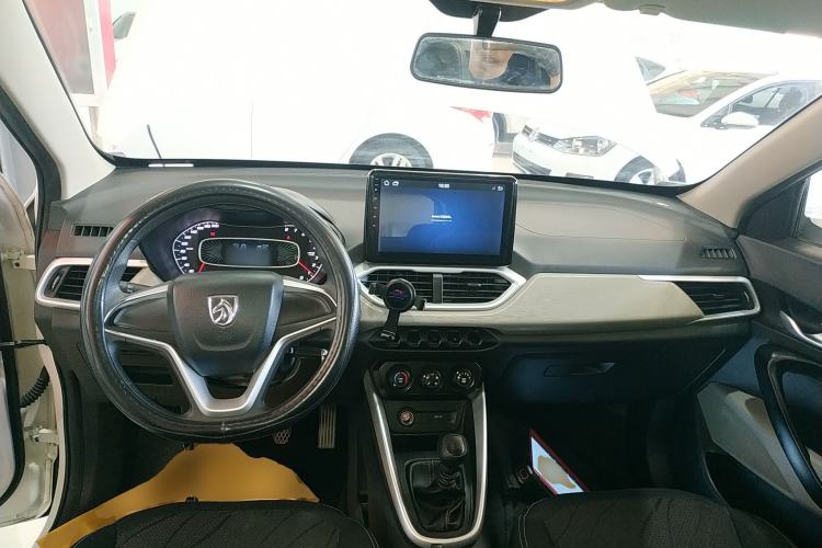 Used Baojun 510 2021 1.5L Manual Jingxiang Edition Center Console