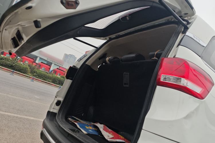 Used HYOSOW H3 2015 1.5L manual Comfort trim level