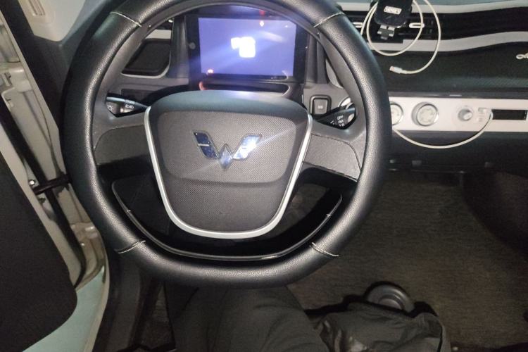 Used Wuling Hongguang MINIEV 2022 Macaron Premium Model – Lithium Iron Phosphate Steering Wheel