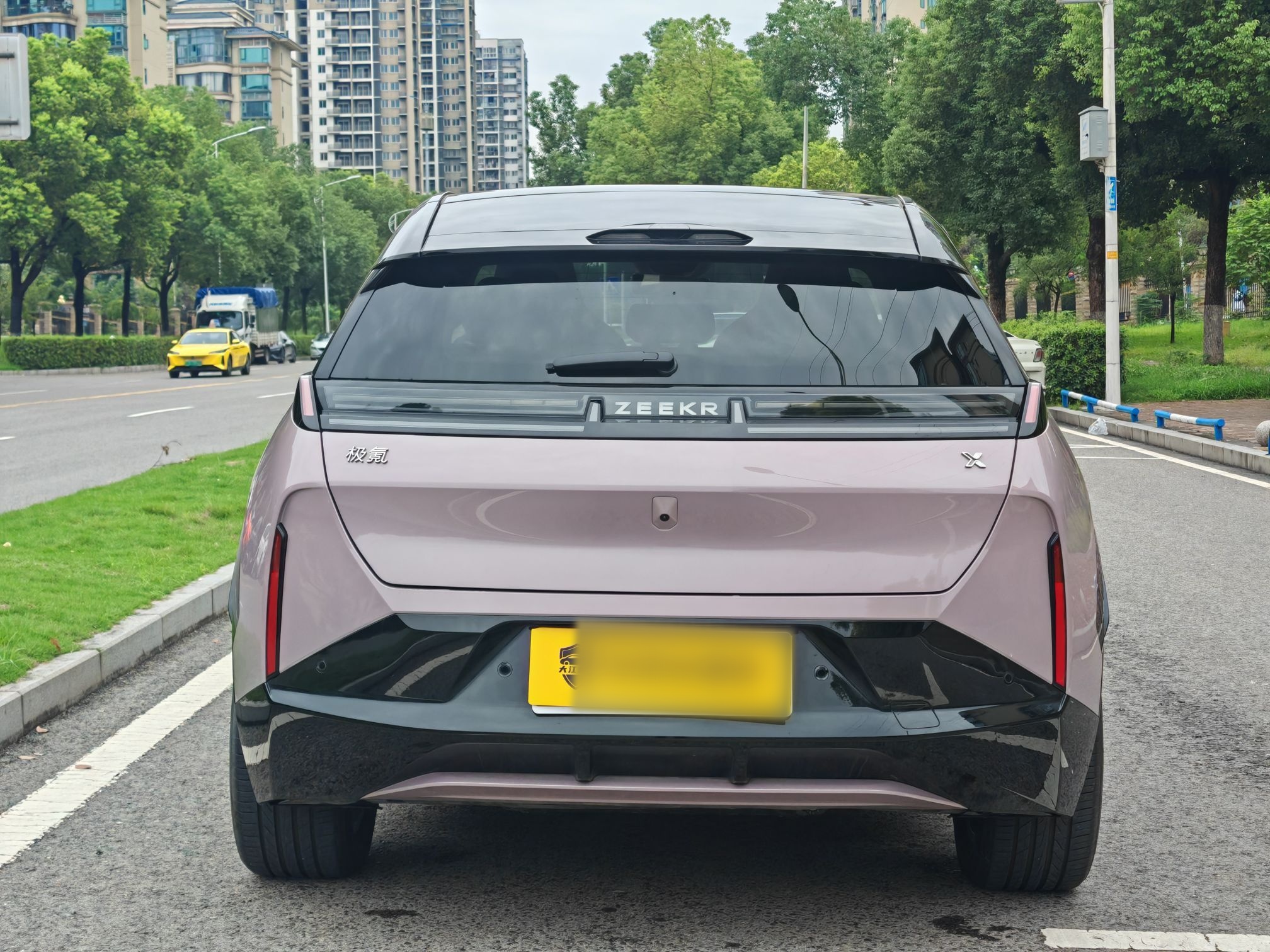 Zeekr X 2025 5-Seater Rear-Drive Version — снимка 4