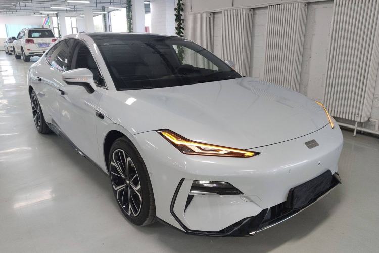 Used Geely Galaxy E8 2025 700 km Long-Range Intelligent Driving Version