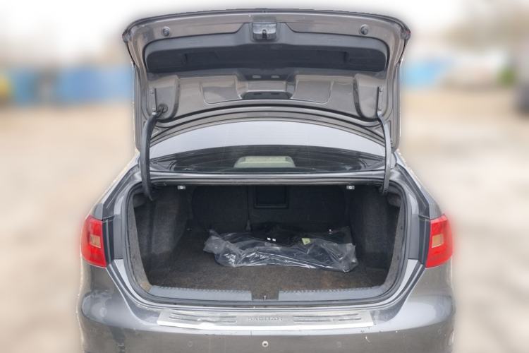 Used Volkswagen Sagitar 2012 1.4TSI Automatic Luxury Edition