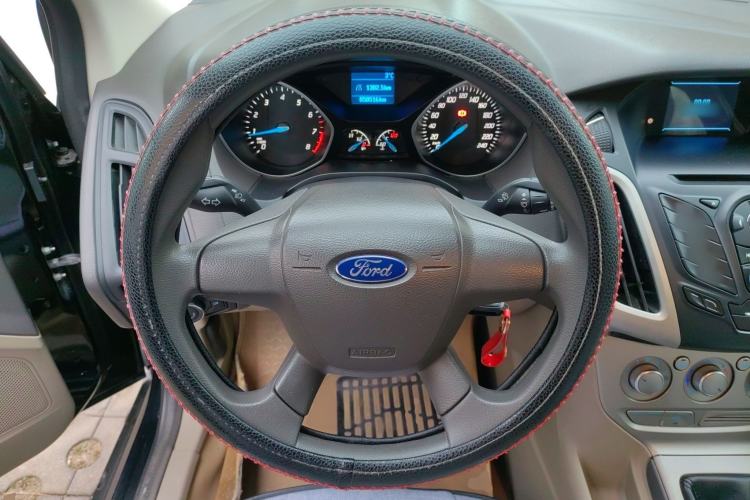 Used Ford Focus 2012 Sedan 1.6L Manual Comfort Model