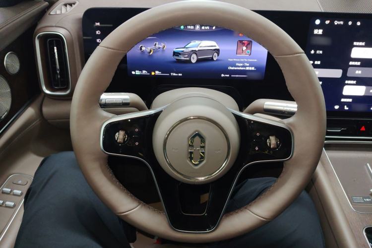 Used Hima AITO M9 2025 Extended-Range Ultra Version 52 kWh 6-Seater Steering Wheel