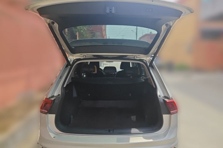 Used Volkswagen Tiguan L 2019 Restyled 330TSI Automatic Two-Wheel Drive R-Line Flagship Version China VI Standard