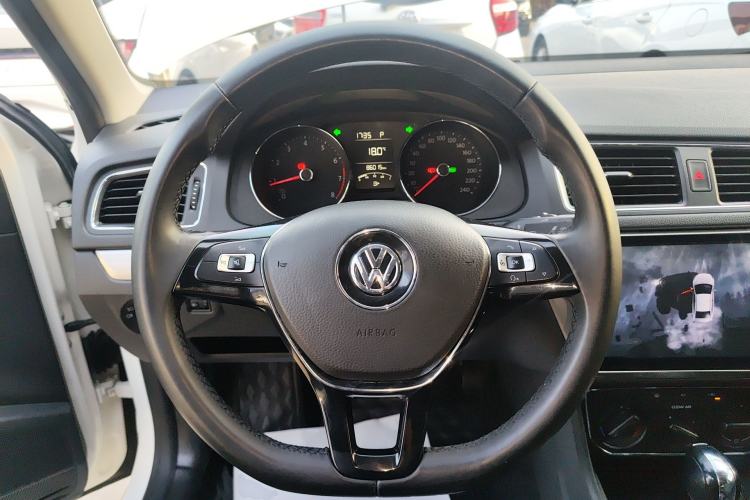 Used Volkswagen Lavida 2017 1.6L Automatic Comfort Edition