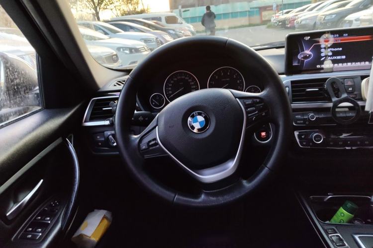 Used BMW 3 Series 2017 320Li xDrive Fashion Model Steering Wheel