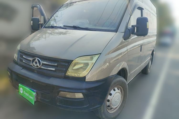 Used SAIC MAXUS Xintu V80 2015 2.5T Manual Aoyuntong Version Short Wheelbase Mid-Roof